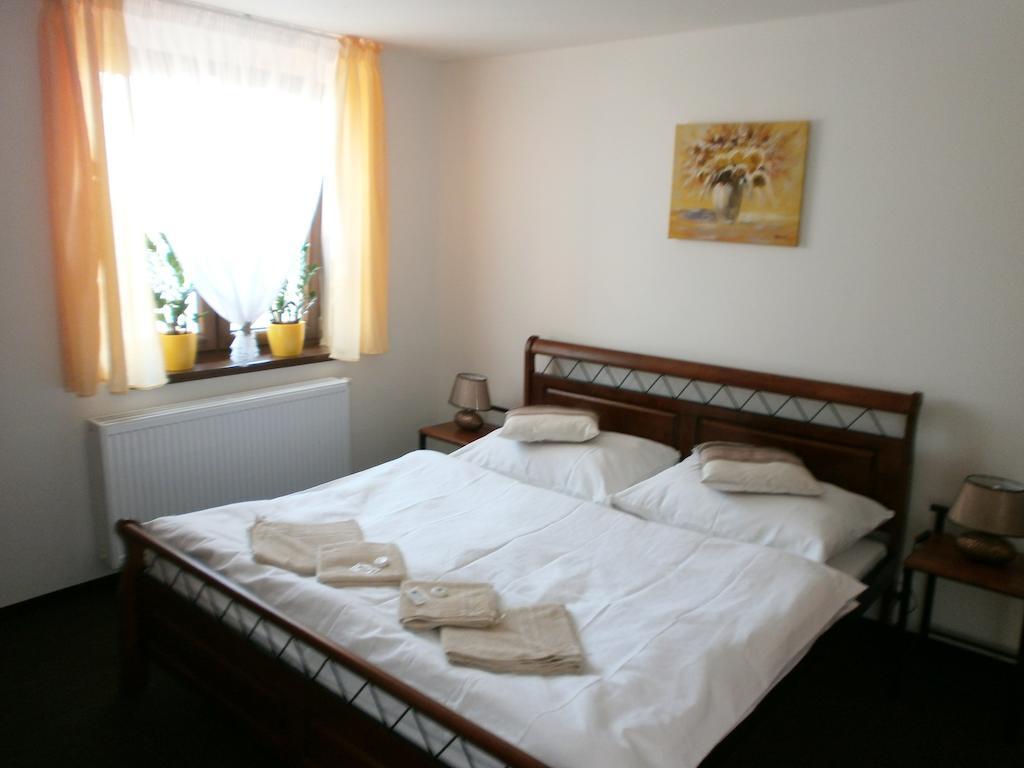 Mělník Hotel U Cisare الغرفة الصورة