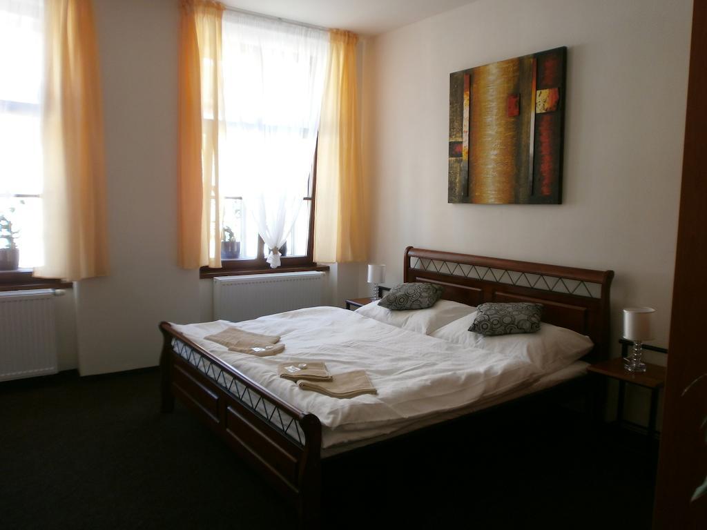 Mělník Hotel U Cisare الغرفة الصورة